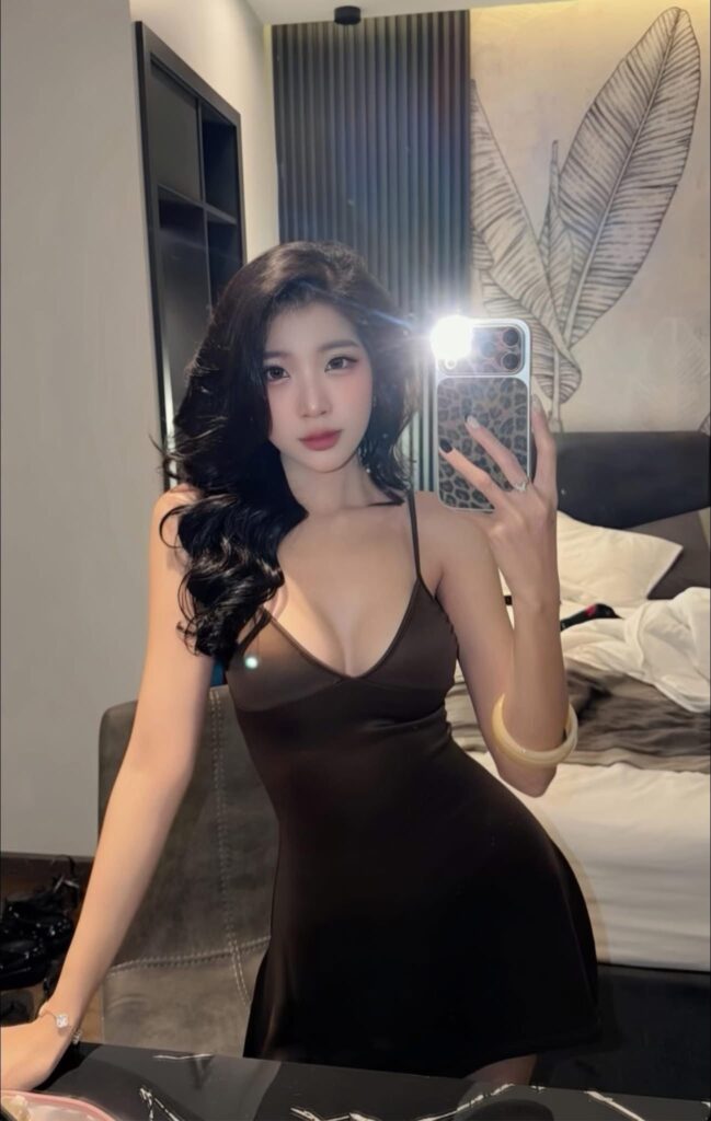 Ảnh Mạng Gái Đẹp Che Mặt Bí Ẩn Quyến Rũ Làm Say Đắm Lòng Người Qua Từng Khoảnh Khắc